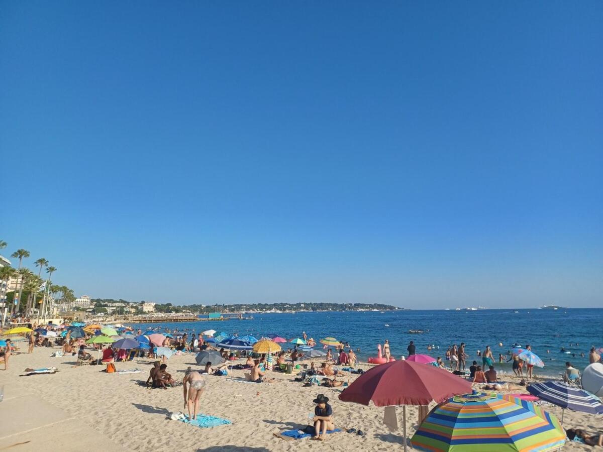 Juan Les Pins Tanit Studio Climatise Vue Sur Mer Piscine Antibes Ngoại thất bức ảnh
