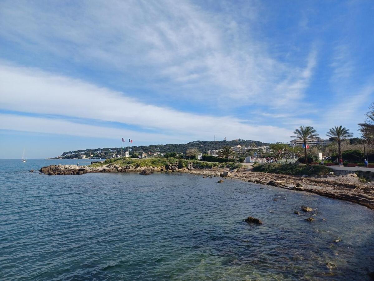 Juan Les Pins Tanit Studio Climatise Vue Sur Mer Piscine Antibes Ngoại thất bức ảnh